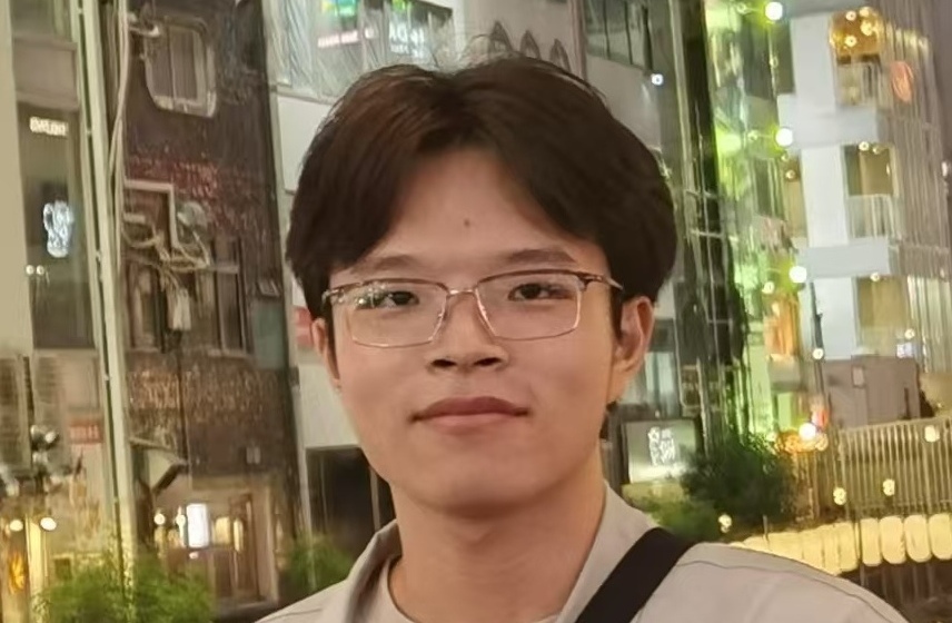 Hongliang Huang